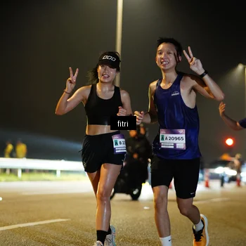 Runner Photo 7413549