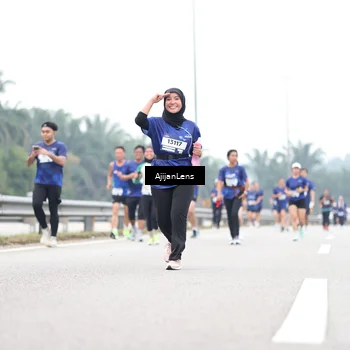 Runner Photo 7413550