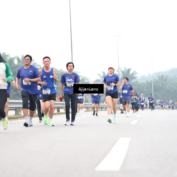 Runner Photo 7413561