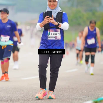 Runner Photo 7413569