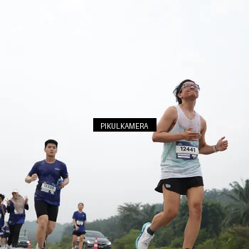 Runner Photo 7413590