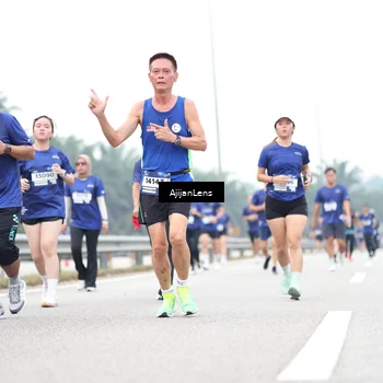 Runner Photo 7413598