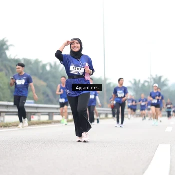 Runner Photo 7413605