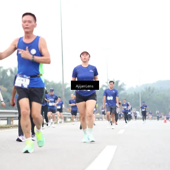Runner Photo 7413609