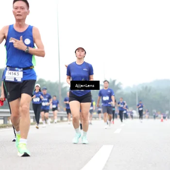 Runner Photo 7413615