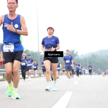 Runner Photo 7413617