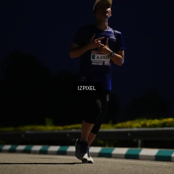 Runner Photo 7413639