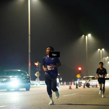 Runner Photo 7413644