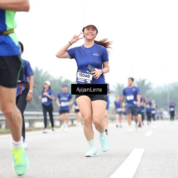 Runner Photo 7413651