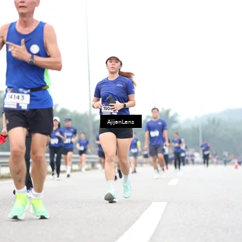 Runner Photo 7413663