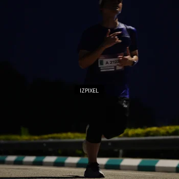 Runner Photo 7413664