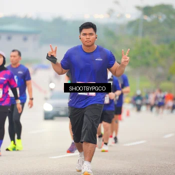 Runner Photo 7413682