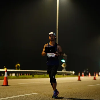 Runner Photo 7413689