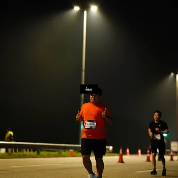 Runner Photo 7413705