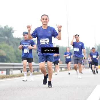 Runner Photo 7413715