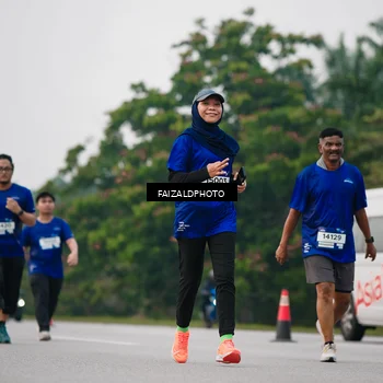Runner Photo 7413719