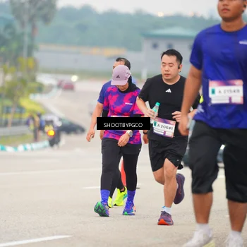 Runner Photo 7413720