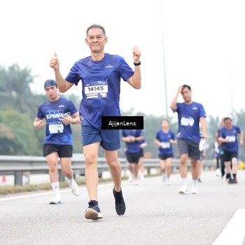 Runner Photo 7413725