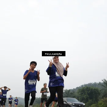 Runner Photo 7413729