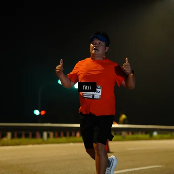 Runner Photo 7413748