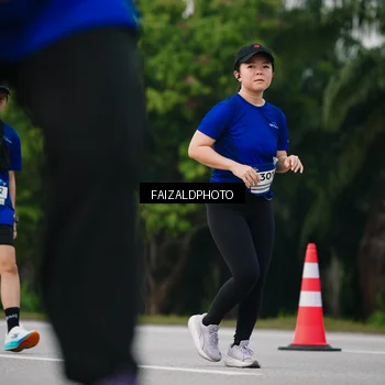 Runner Photo 7413753