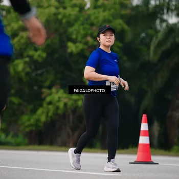 Runner Photo 7413757