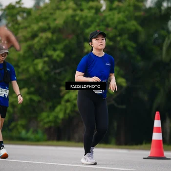 Runner Photo 7413758