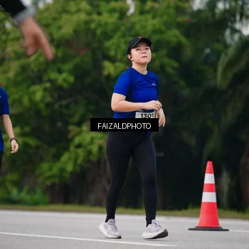 Runner Photo 7413764