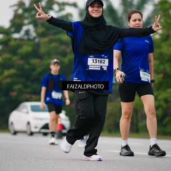 Runner Photo 7413781