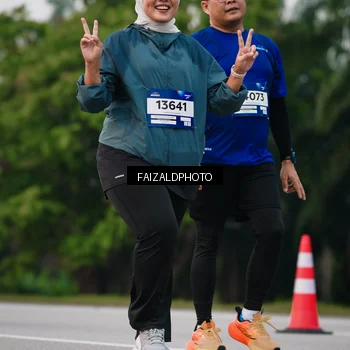 Runner Photo 7413782