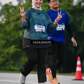 Runner Photo 7413785