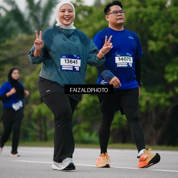Runner Photo 7413801