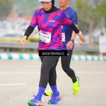 Runner Photo 7413810