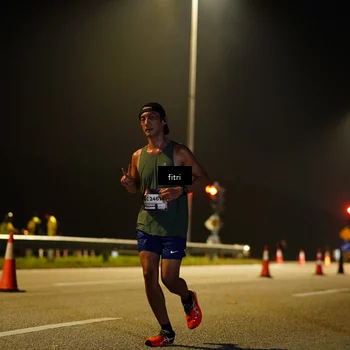 Runner Photo 7413816