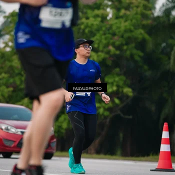 Runner Photo 7413824