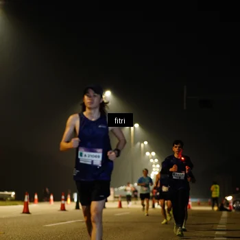 Runner Photo 7413838