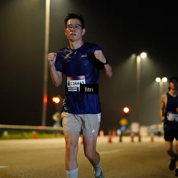 Runner Photo 7413840