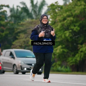 Runner Photo 7413846