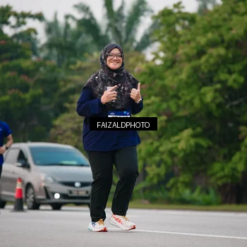 Runner Photo 7413854