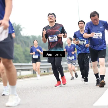 Runner Photo 7413856