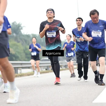 Runner Photo 7413857