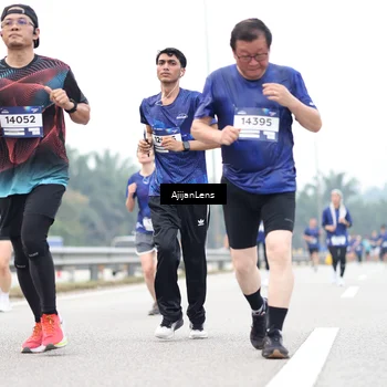 Runner Photo 7413863