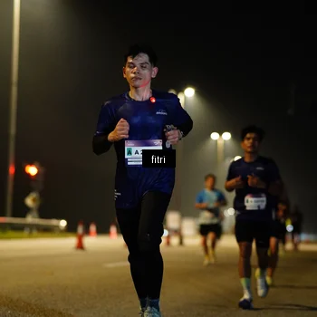 Runner Photo 7413881