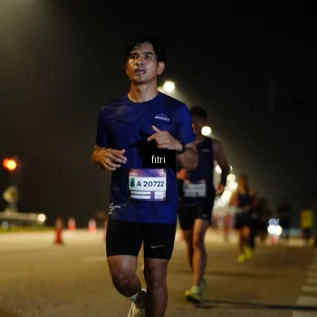 Runner Photo 7413893
