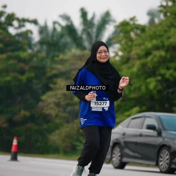 Runner Photo 7413894