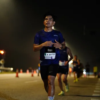 Runner Photo 7413897