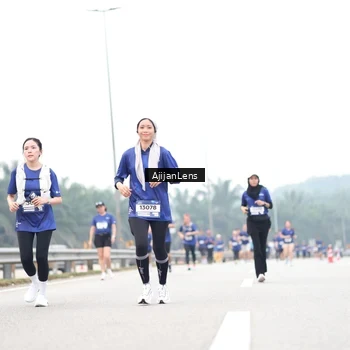 Runner Photo 7413901