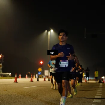 Runner Photo 7413906