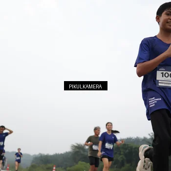 Runner Photo 7413920