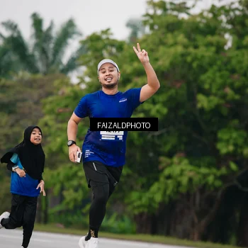 Runner Photo 7413935